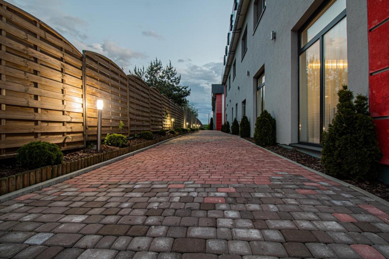 Motel S5 Zbrachlin Экстерьер фото