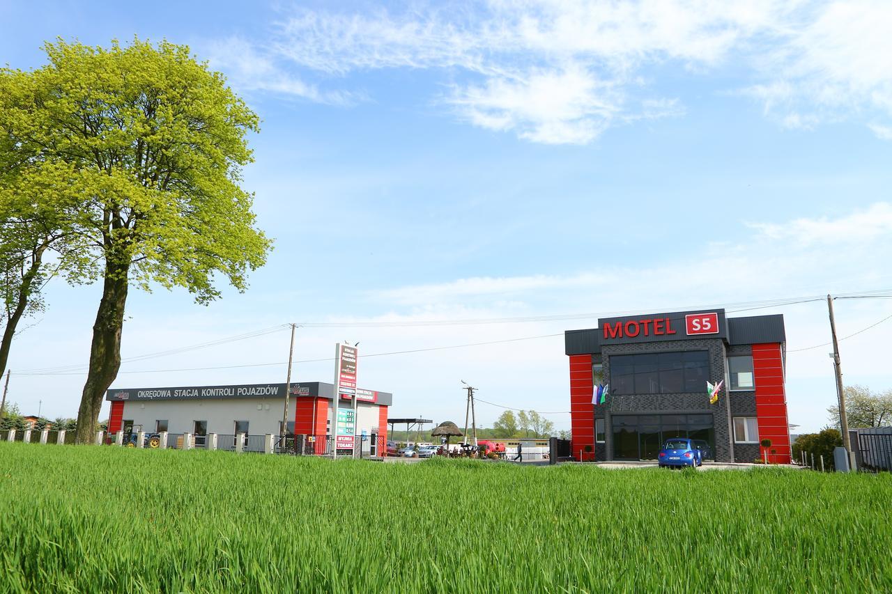 Motel S5 Zbrachlin Экстерьер фото