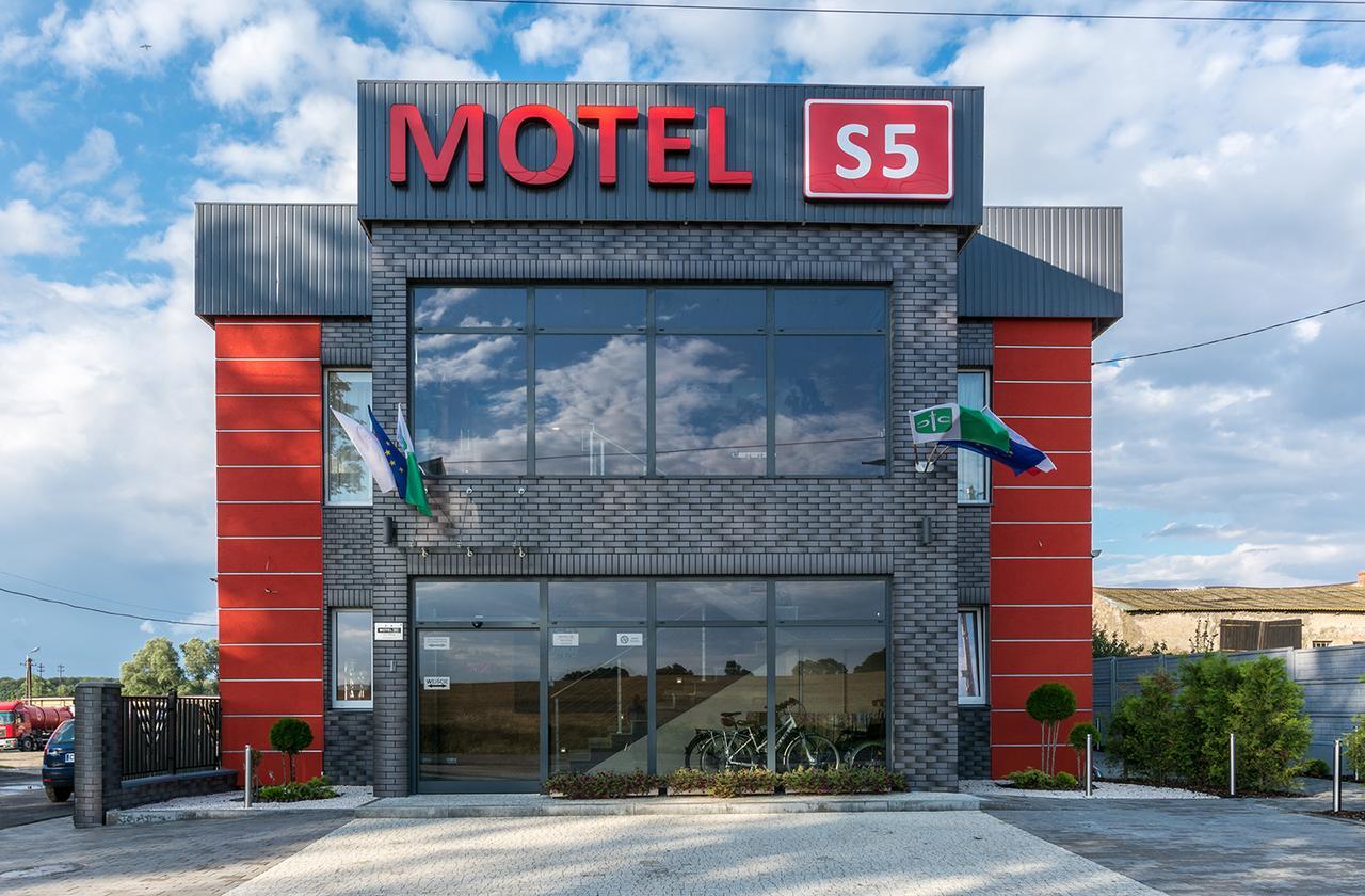 Motel S5 Zbrachlin Экстерьер фото