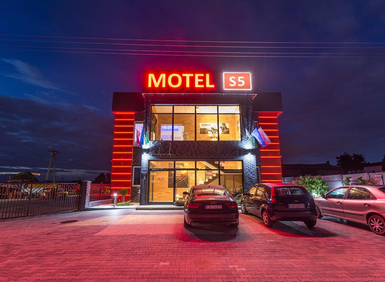 Motel S5 Zbrachlin Экстерьер фото