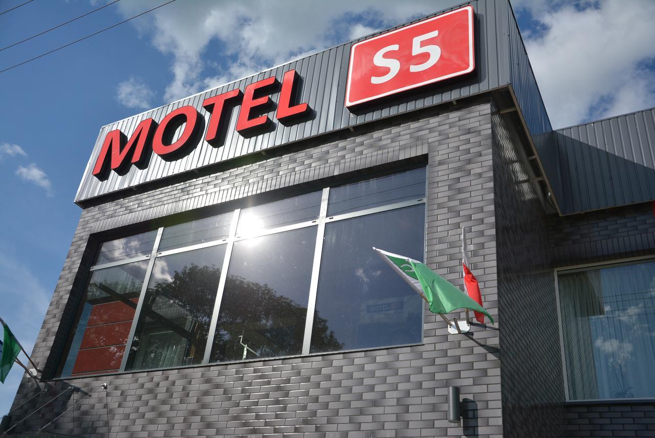 Motel S5 Zbrachlin Экстерьер фото